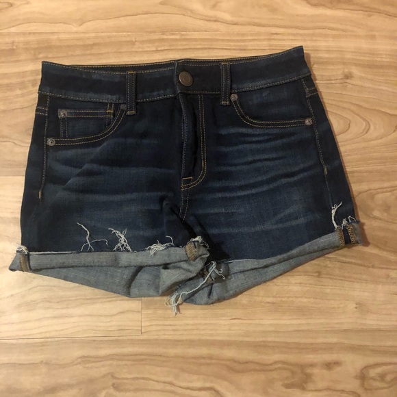 American Eagle dark wash jean shorts - Picture 3 of 5